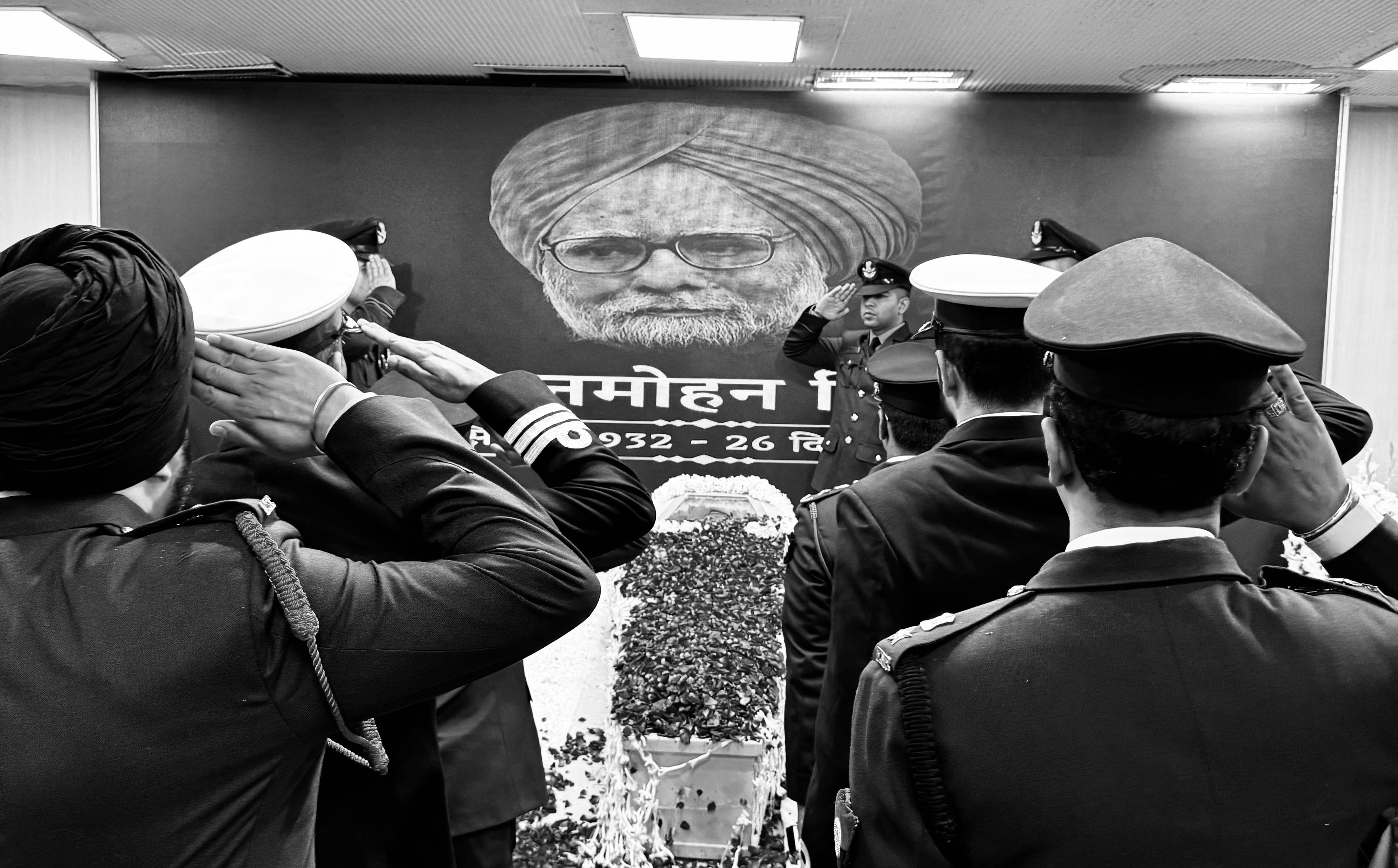 Army Saluting Dr. Manmohan Singh.